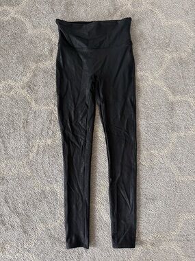 SPANX Faux Leather Snakeskin Leggings – Size M